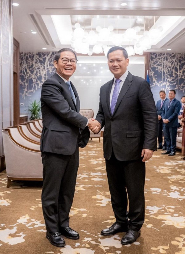 Chủ tịch THACO Trần Bá Dương tiếp kiến Thủ tướng Vương quốc Campuchia