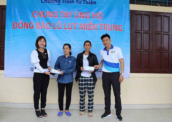 SCTV trao quà cho CB-CNV và 376 hộ dân bị thiên tai, lũ lụt ở Quảng Trị