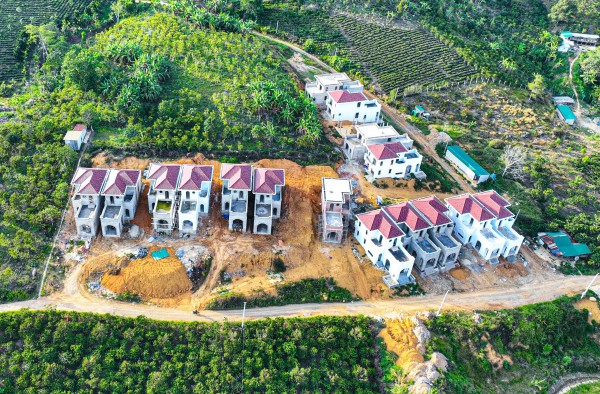 Lâm Đồng: Bộ Xây dựng đề nghị cung cấp hồ sơ 17 căn biệt thự sai quy hoạch ở Bảo Lâm