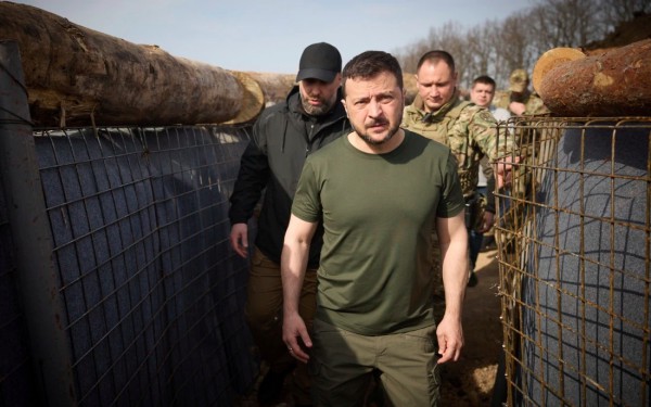 Cáo buộc Nga nỗ lực ám sát Tổng thống Zelensky, Ukraine bắt 2 đại tá cảnh vệ