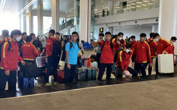 Khép lại chuyến tập huấn tại Hàn Quốc, đội tuyển U18 Việt Nam về nước an toàn