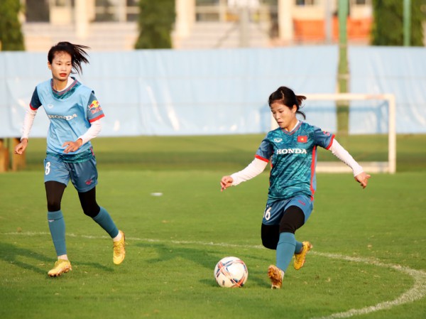 Thái Thị Thảo: Các cầu thủ mới luôn cố gắng thích nghi và hòa nhập