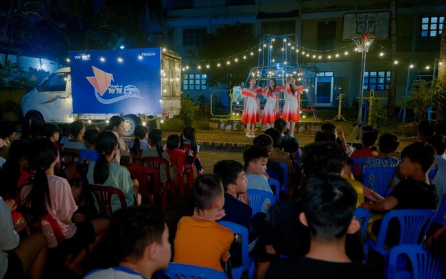 Chuyến xe tử tế mang sân chơi mới đến với Làng Hy Vọng, thành phố Đà Nẵng