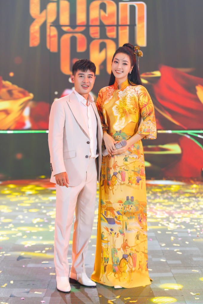 MC Thuỵ Vân “gây choáng” với số trang phục trong Hoa xuân ca 2024