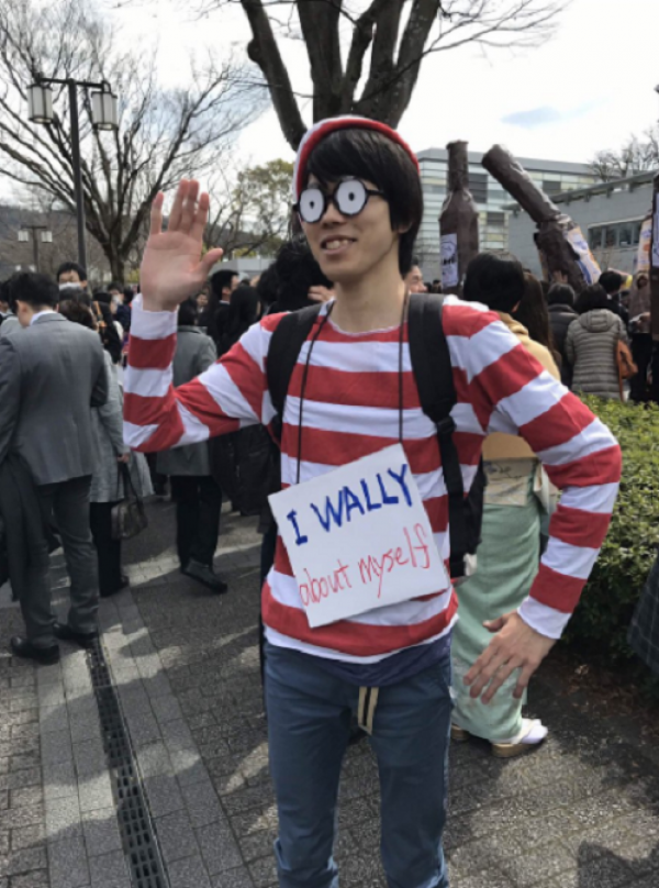 Nhận bằng tốt nghiệp sao cho ngầu: Tham khảo các ý tưởng quái dị của sinh viên Nhật Bản!