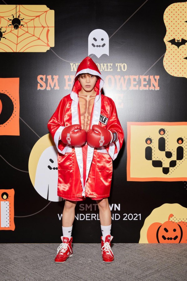 Đại tiệc Halloween nhà SM: Búp bê "Squid Game" Winter (aespa) đọ sức cùng Shindong SUJU