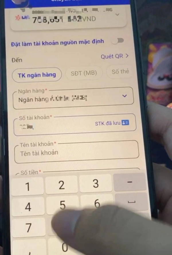 Cảnh giác với chuyện khoe thưởng tết Cảnh giác với chuyện khoe thưởng tết