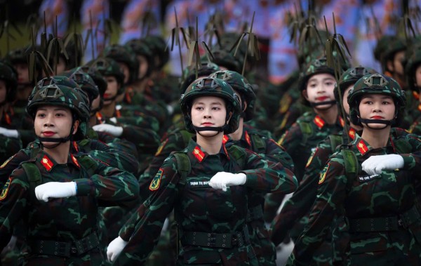 Nữ chiến sĩ sinh ngày 2.9 xúc động khi tham gia diễu binh A80