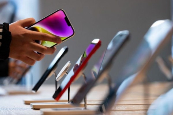 Apple phát minh ra vật liệu chống xước mới cho iPhone Apple phát minh ra vật liệu chống xước mới cho iPhone