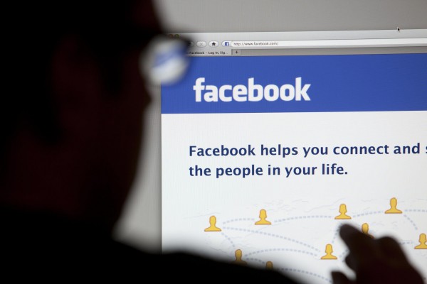 Cảnh báo tài khoản Facebook bị mạo danh tràn lan