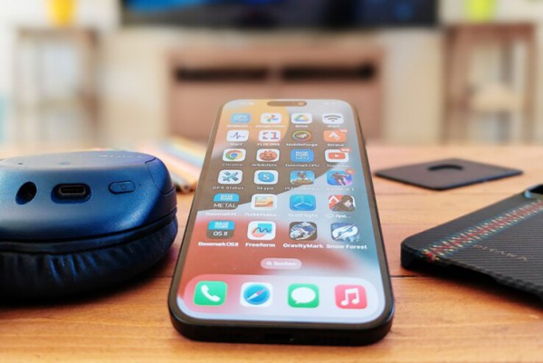 Gần như mọi iPhone cập nhật lên iOS 18 không hỗ trợ toàn bộ Apple AI