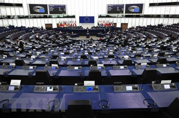 Nghị viện châu Âu thông qua 2 đạo luật mang tính bước ngoặt về công nghệ