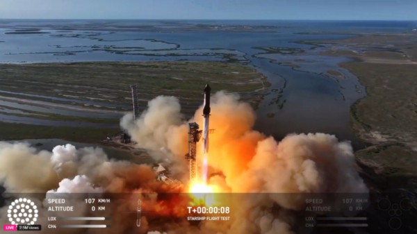Qantas phải dời lịch bay vì mảnh vỡ tên lửa SpaceX từ trên trời rơi xuống Qantas phải dời lịch bay vì mảnh vỡ tên lửa SpaceX từ trên trời rơi xuống