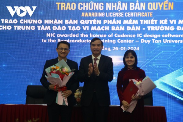 Đà Nẵng ký kết thỏa thuận hợp tác 3 bên về đào tạo thiết kế vi mạch, bán dẫn