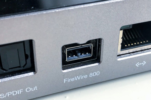 5 cổng kết nối từng thống trị PC nhưng bị USB đẩy vào quên lãng