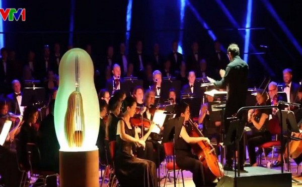 Buổi hòa nhạc đầu tiên trên thế giới có sự tham gia của trí tuệ nhân tạo Buổi hòa nhạc đầu tiên trên thế giới có sự tham gia của trí tuệ nhân tạo