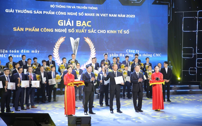 CMC Cloud giành giải Bạc sản phẩm Make in Viet Nam 2023 xuất sắc cho Kinh tế số