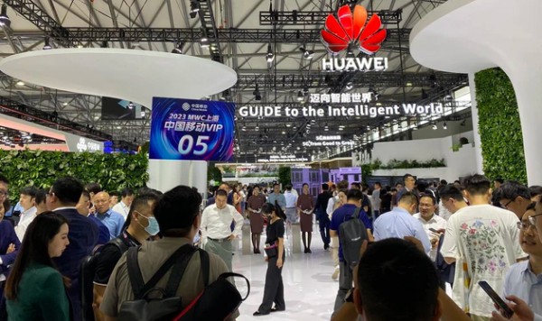 Chủ tịch Huawei Mạnh Vãn Chu truyền thông điệp mạnh mẽ về 5G tại MWC Thượng Hải 2023