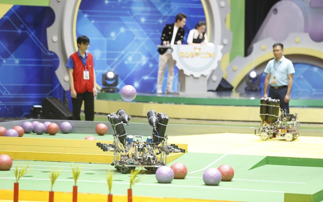 Chung kết Robocon Việt Nam 2024: Cập nhật diễn biến các trận đấu tại bảng E và F vòng bảng