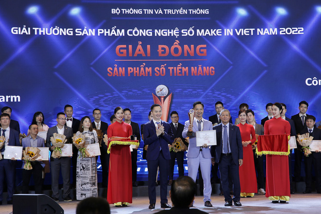 Diễn đàn quốc gia về Phát triển doanh nghiệp công nghệ số Việt Nam 2022: Công nghệ số tiếp tục là điểm sáng