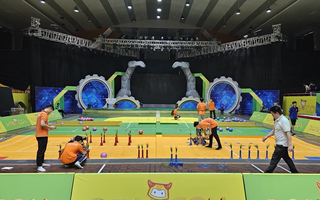 Robocon Việt Nam 2024: Sôi động buổi thử sân trước vòng sơ tuyển Robocon Việt Nam 2024: Sôi động buổi thử sân trước vòng sơ tuyển