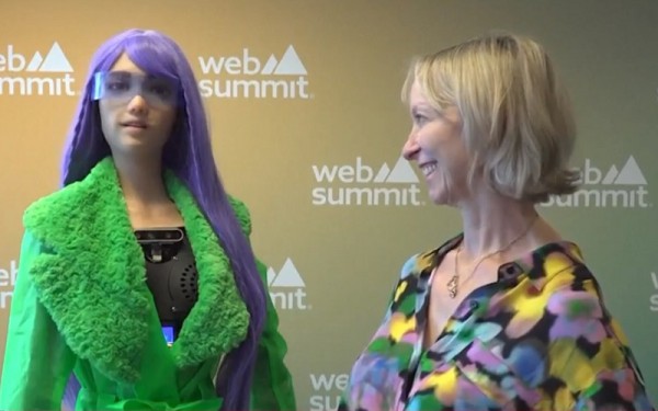 Robot hình người và AI tạo dấu ấn tại Bồ Đào Nha Robot hình người và AI tạo dấu ấn tại Bồ Đào Nha