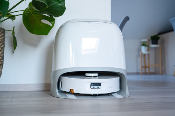 Robot hút bụi Roborock thiếu hệ thống làm nóng như quảng cáo?