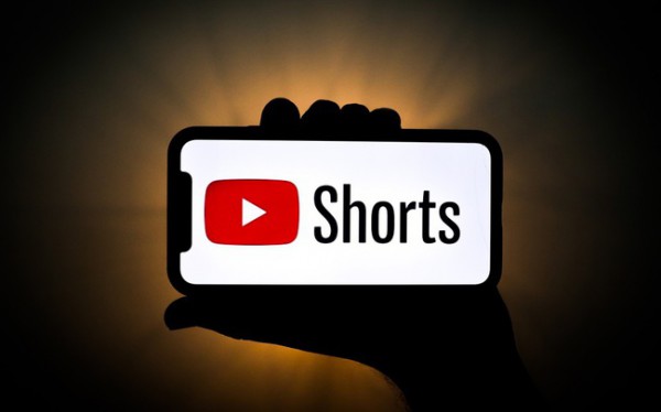 YouTube thêm công cụ giúp chuyển đổi video ngang trên Shorts