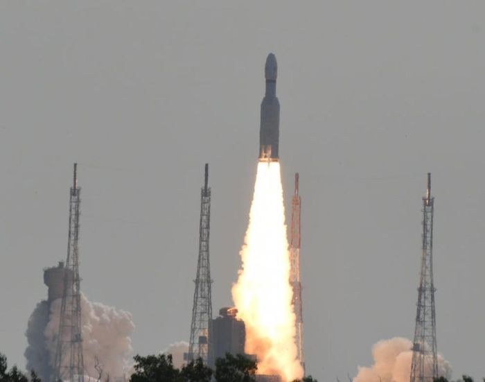Ấn Độ phóng thành công tên lửa mang theo 36 vệ tinh liên lạc