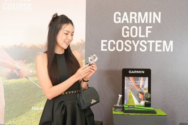 Đồng hồ thông minh cho golf thủ lên kệ tại Việt Nam ngày 30/6