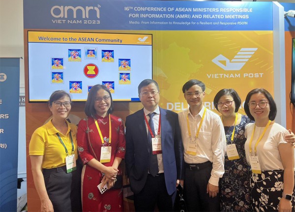 Ứng dụng công nghệ Blockchain vào lĩnh vực tem bưu chính tại Hội nghị ARMI 16
