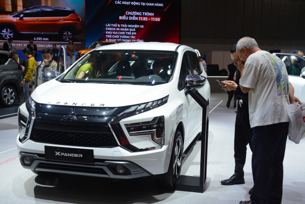 10 ô tô động cơ xăng, dầu bán chạy nhất Việt Nam nửa đầu năm 2025 10 ô tô động cơ xăng, dầu bán chạy nhất Việt Nam nửa đầu năm 2025