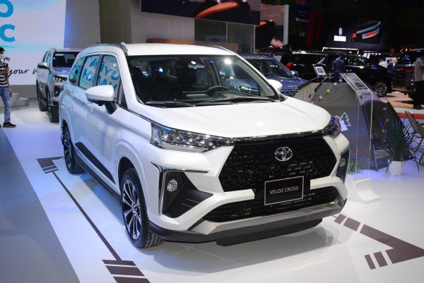 10 ô tô động cơ xăng, dầu bán chạy nhất tháng 8.2025: Xe Toyota áp đảo 10 ô tô động cơ xăng, dầu bán chạy nhất tháng 8.2025: Xe Toyota áp đảo