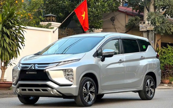 3 mẫu MPV 7 chỗ giữ giá nhất sau 5 năm sử dụng tại Việt Nam 3 mẫu MPV 7 chỗ giữ giá nhất sau 5 năm sử dụng tại Việt Nam