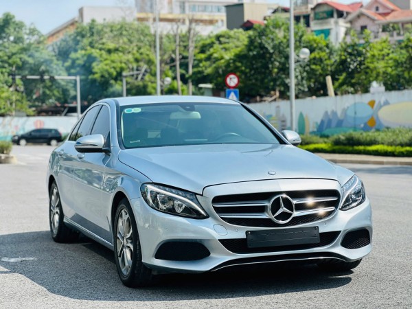 3 mẫu xe sang cũ giá rẻ hơn Toyota Vios mới 3 mẫu xe sang cũ giá rẻ hơn Toyota Vios mới