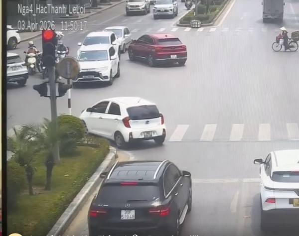 3 trường hợp quay đầu xe đè vạch người đi bộ nhưng không bị phạt