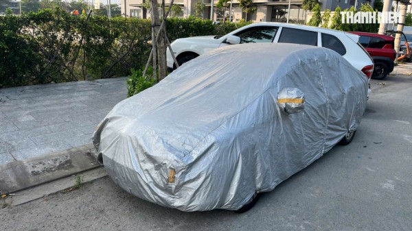 4 sai lầm khi sử dụng bạt che nắng ô tô chủ xe cần tránh