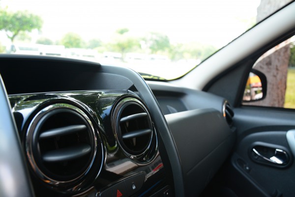 5 dấu hiệu cảnh báo điều hòa ô tô sắp hết gas, người dùng cần biết