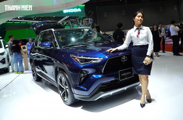 5 mẫu xe hybrid tự sạc tiết kiệm xăng nhất Việt Nam