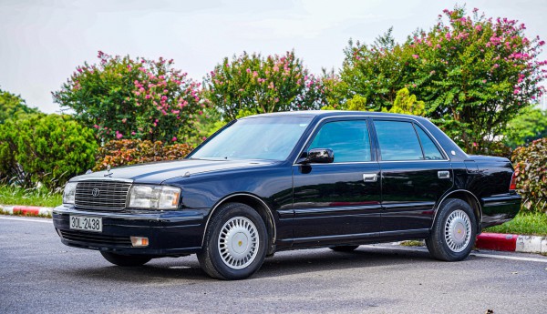 5 ô tô đi chán bán lại vẫn lời tại Việt Nam 5 ô tô đi chán bán lại vẫn lời tại Việt Nam