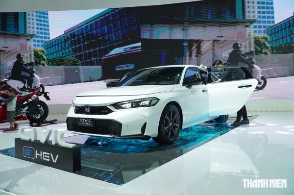 5 xe hybrid đáng chú ý trình làng Việt Nam năm 2024