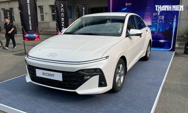 7 mẫu xe sedan còn cung cấp phiên bản số sàn tại Việt Nam