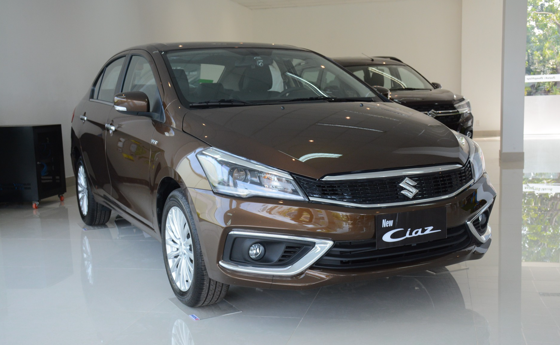 Bán ế nhất Việt Nam, Suzuki Ciaz đại hạ giá xả hàng tồn