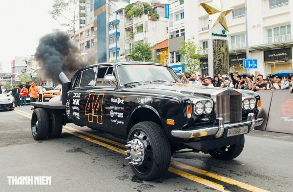 Bán tải Rolls-Royce, 'hàng độc' tại ngày hội siêu xe Gumball 3000