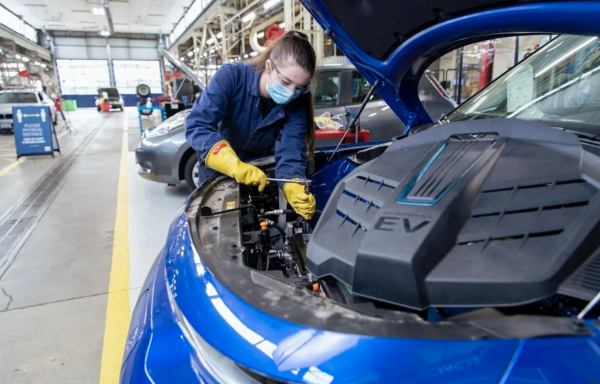 Bảo dưỡng ô tô điện có mất nhiều thời gian như xe xăng, dầu? Bảo dưỡng ô tô điện có mất nhiều thời gian như xe xăng, dầu?
