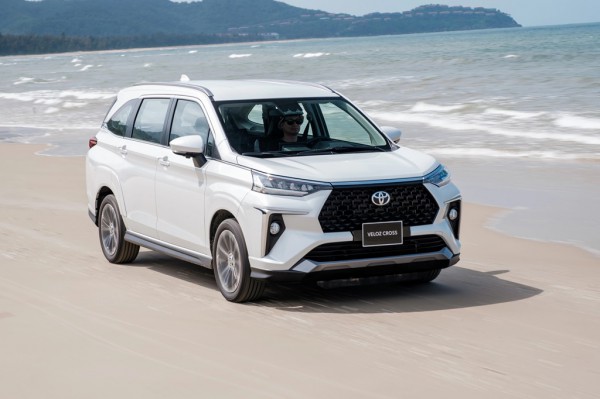 Bộ 3 Toyota Vios, Veloz Cross và Yaris Cross có bản đặc biệt, giới hạn 1.000 xe Bộ 3 Toyota Vios, Veloz Cross và Yaris Cross có bản đặc biệt, giới hạn 1.000 xe