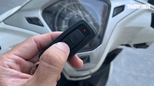 Cách nhận biết chìa khóa thông minh smartkey xe máy sắp hết pin Cách nhận biết chìa khóa thông minh smartkey xe máy sắp hết pin