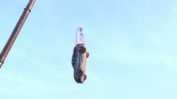 Cách thử độ bền ô tô cực 'dị' của các hãng xe Trung Quốc