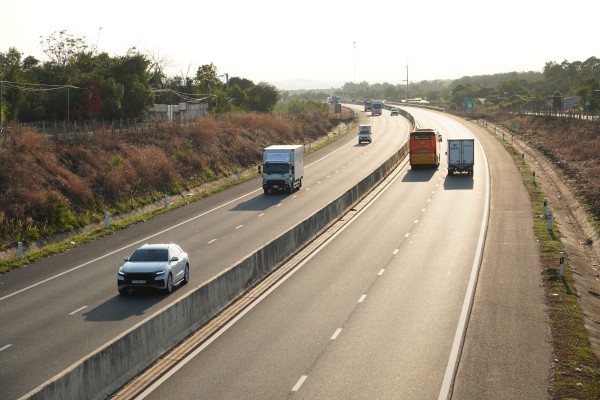 Cách xử lý khi gặp sự cố trên cao tốc: Cục CSGT hướng dẫn cụ thể