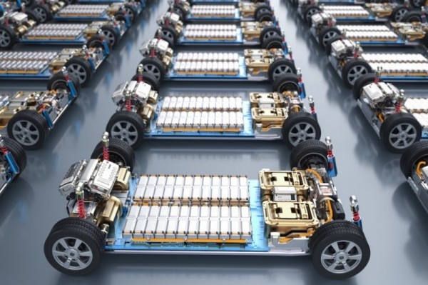 Cơn sóng giá pin lithium và bài toán chi phí của ngành xe điện